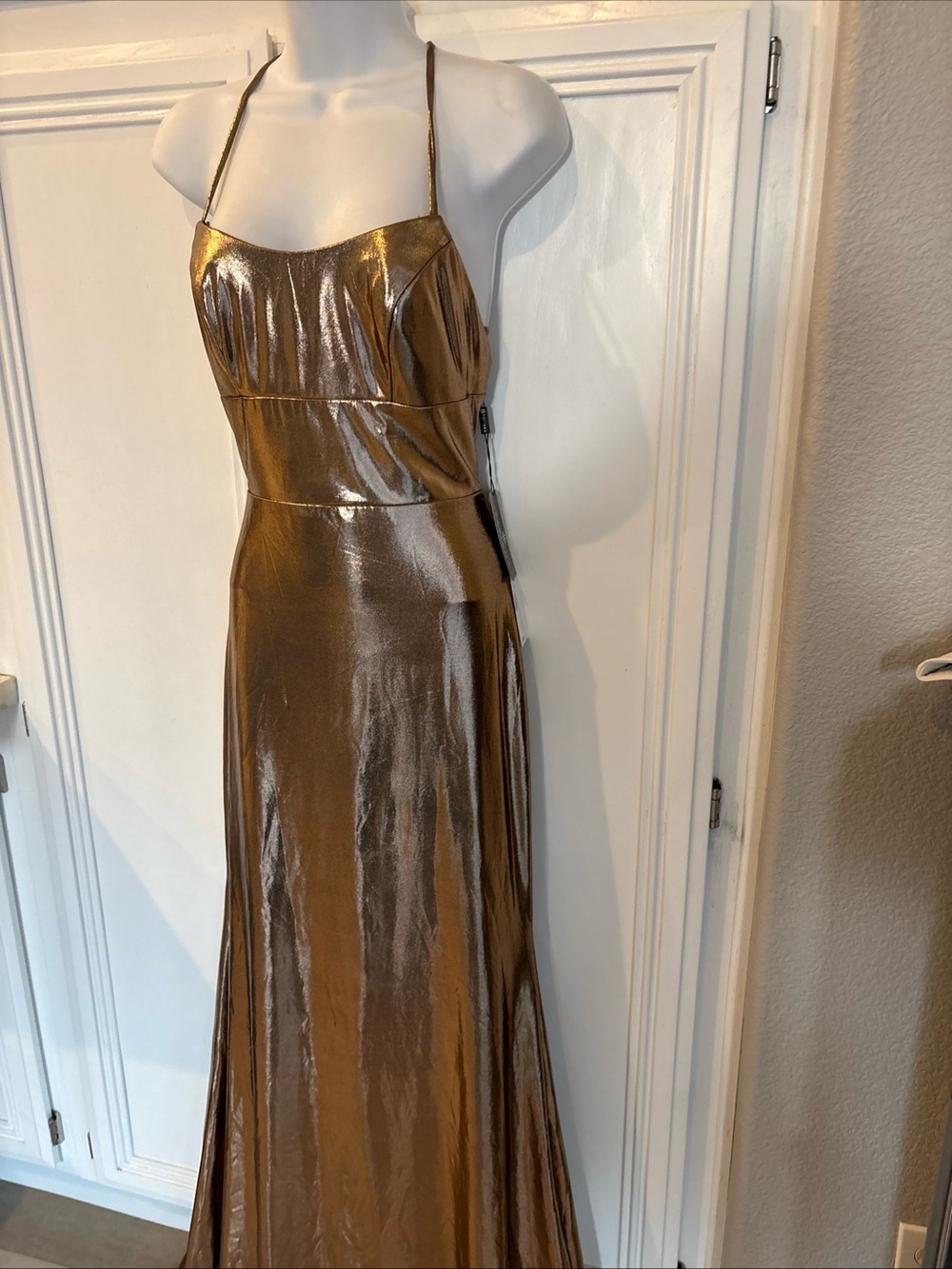NWT  $298 Faviana Metallic Shimmery Long Prom Dress Gown  Copper Size 8 Straps